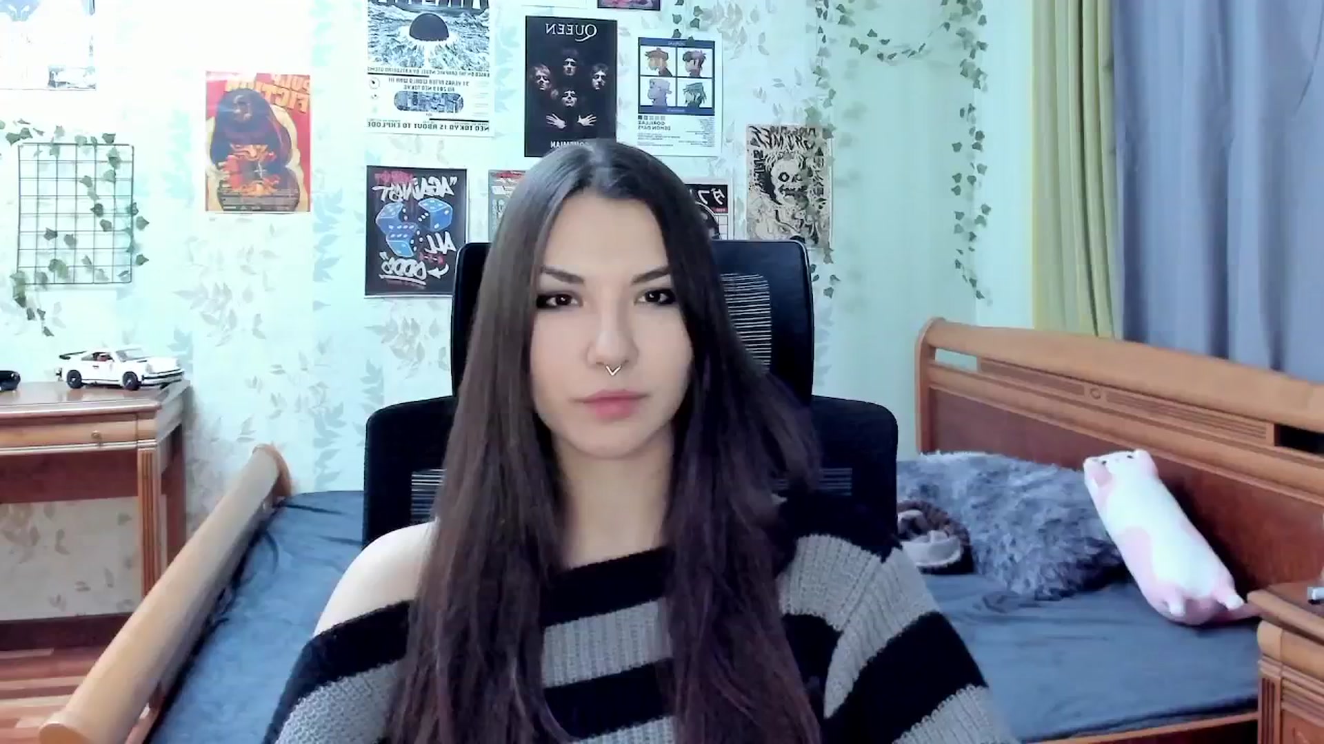 Gallery image thumbnail from AmnesiaGirl1's myfreecams stream on, 10/30/2025, 19:01 image 1 of 20