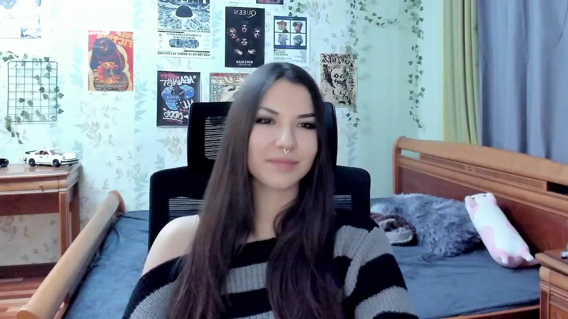 Gallery image thumbnail from AmnesiaGirl1's myfreecams stream on, 10/30/2025, 19:01 image 12 of 20