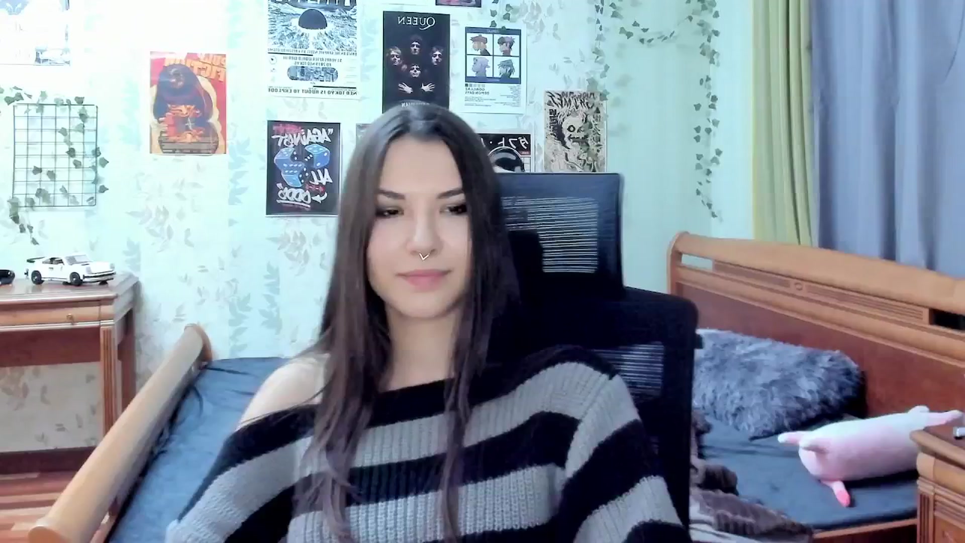 Gallery image thumbnail from AmnesiaGirl1's myfreecams stream on, 10/30/2025, 19:01 image 19 of 20