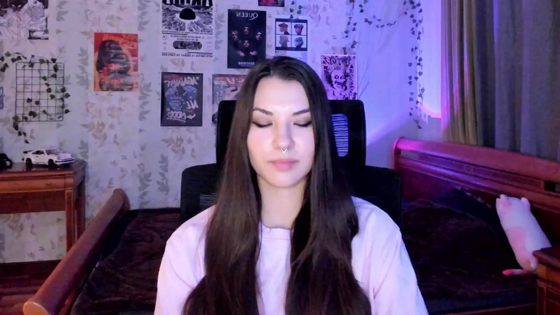 Gallery image thumbnail from AmnesiaGirl1's myfreecams stream on, 11/03/2025, 15:09 image 12 of 20
