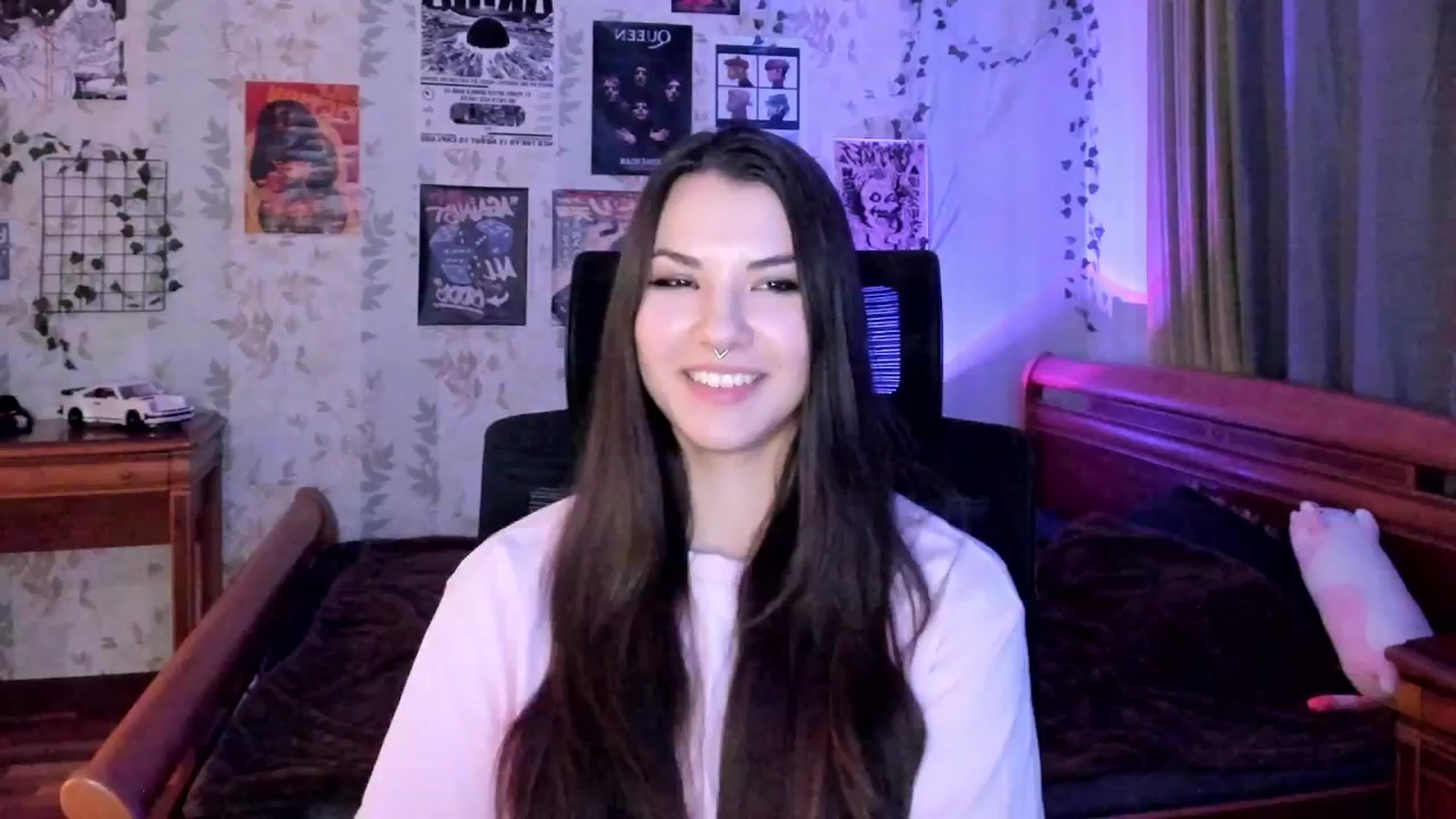 Gallery image thumbnail from AmnesiaGirl1's myfreecams stream on, 11/03/2025, 15:09 image 18 of 20