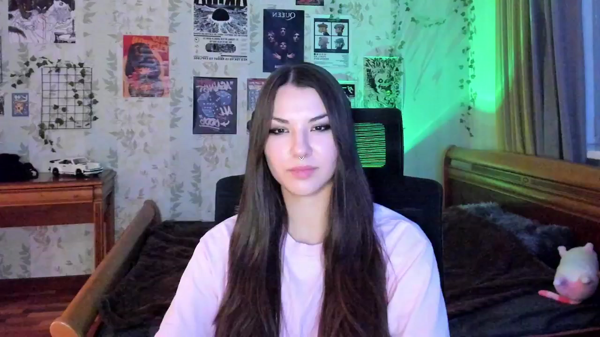 Gallery image thumbnail from AmnesiaGirl1's myfreecams stream on, 11/05/2025, 16:03 image 8 of 20