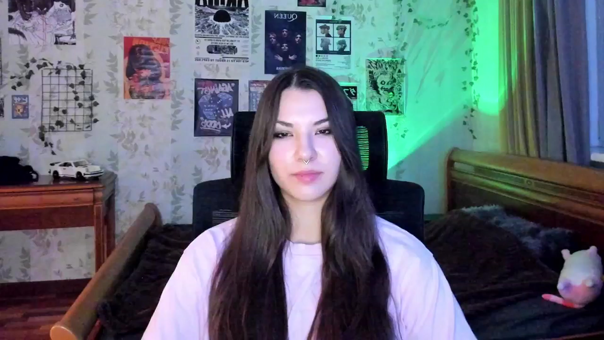Gallery image thumbnail from AmnesiaGirl1's myfreecams stream on, 11/05/2025, 16:03 image 13 of 20