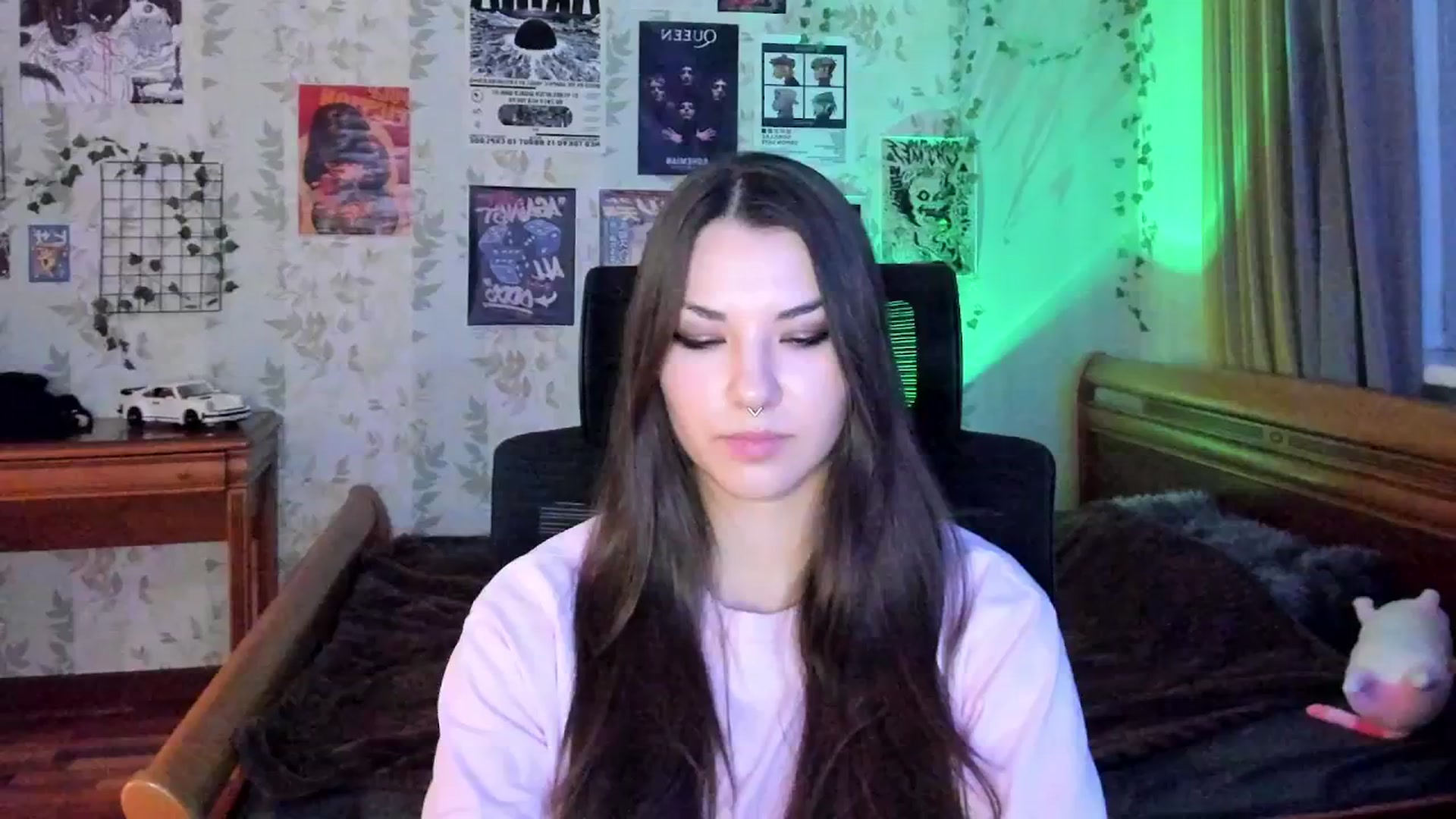 Gallery image thumbnail from AmnesiaGirl1's myfreecams stream on, 11/05/2025, 16:03 image 2 of 20