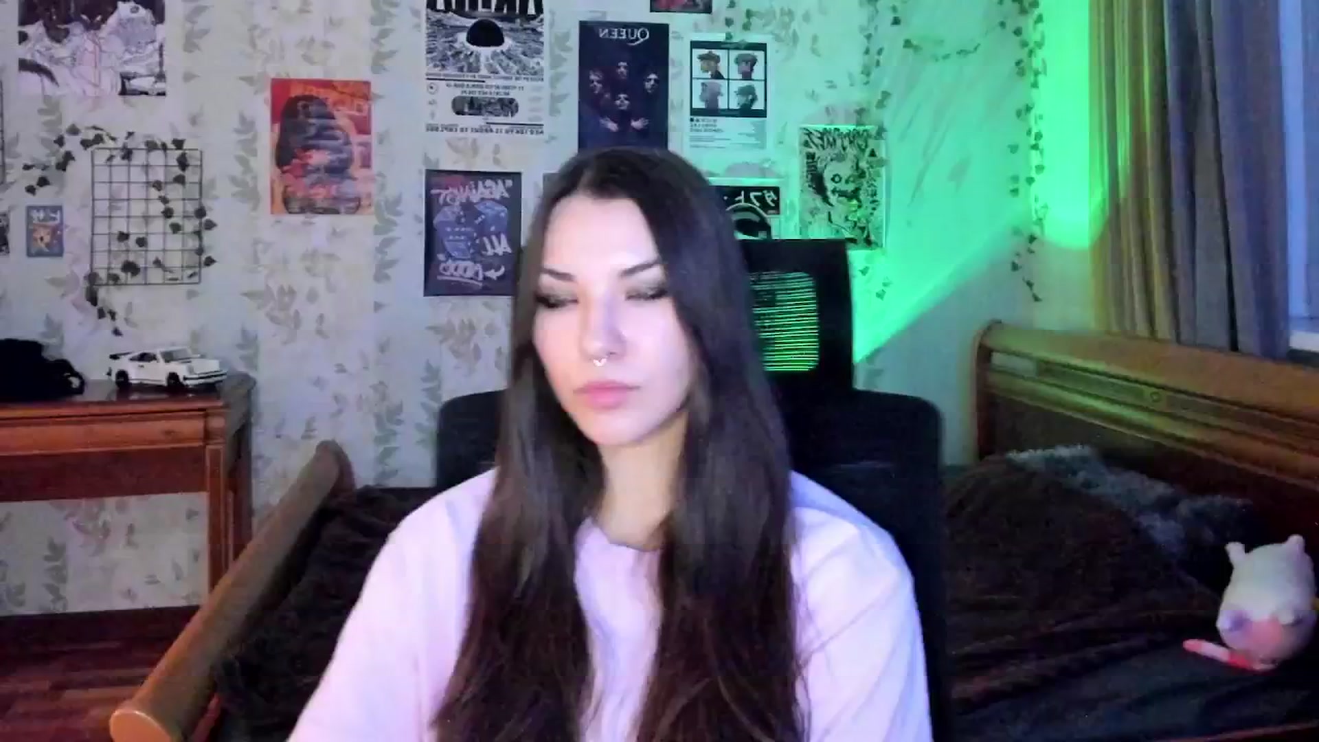 Gallery image thumbnail from AmnesiaGirl1's myfreecams stream on, 11/05/2025, 16:03 image 5 of 20