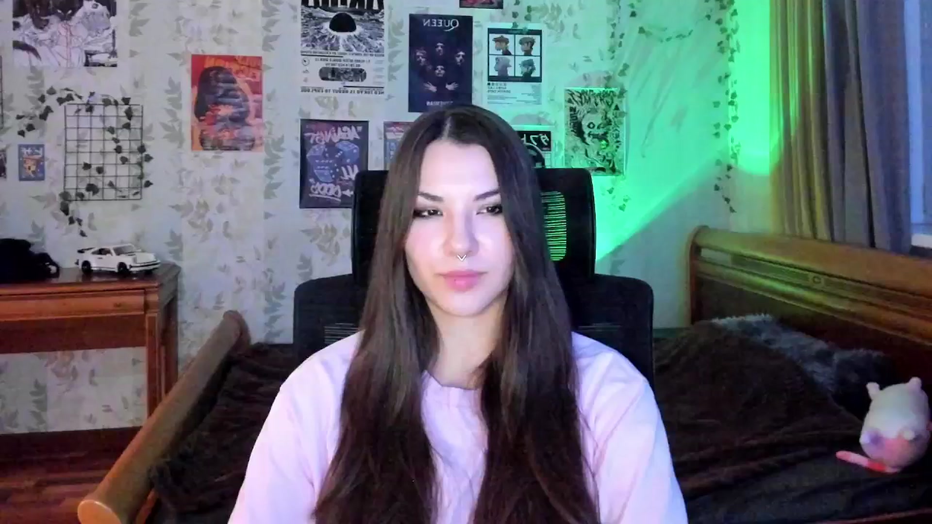 Gallery image thumbnail from AmnesiaGirl1's myfreecams stream on, 11/05/2025, 16:03 image 7 of 20