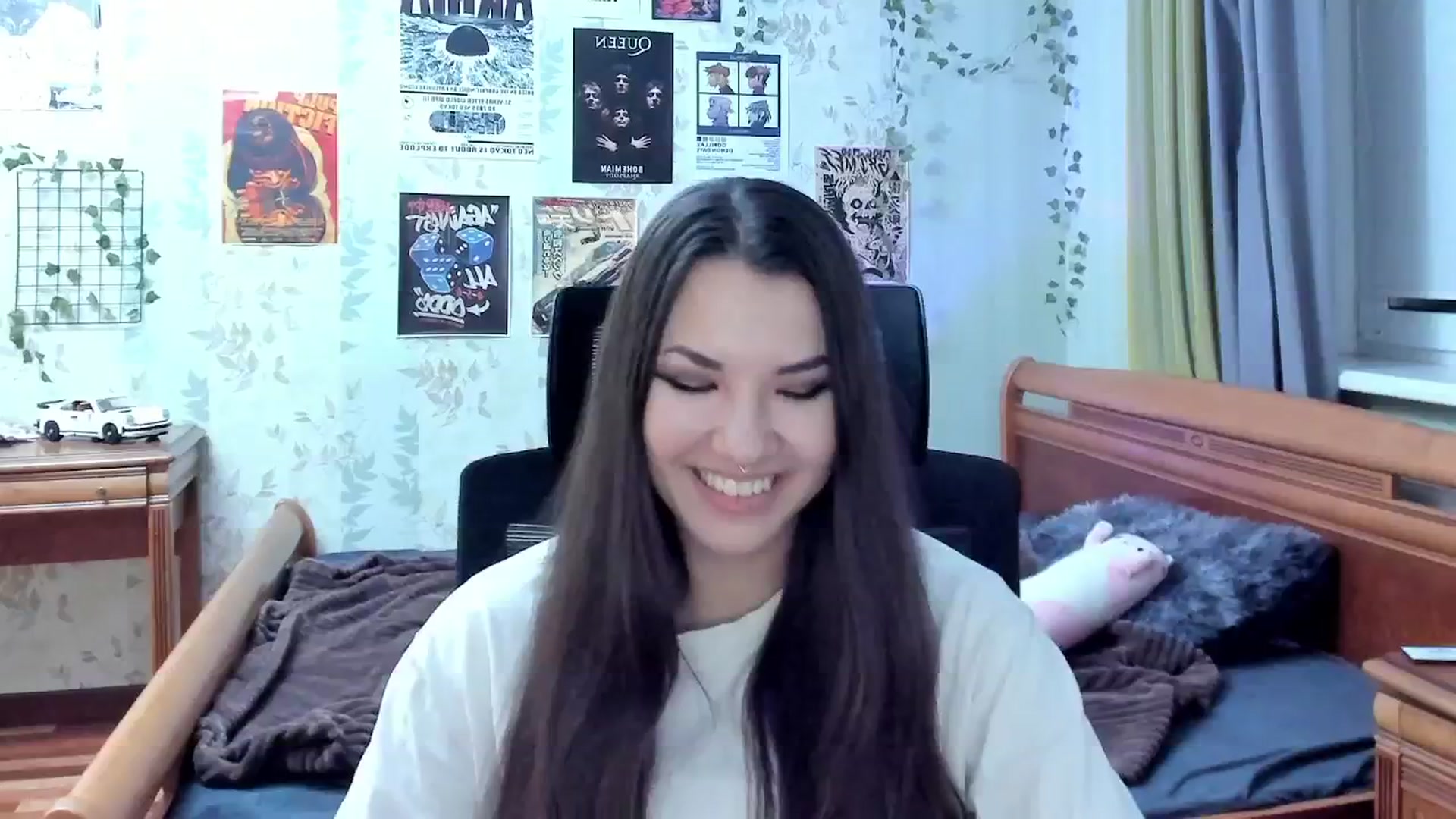 Gallery image thumbnail from AmnesiaGirl1's myfreecams stream on, 11/06/2025, 15:50 image 6 of 20