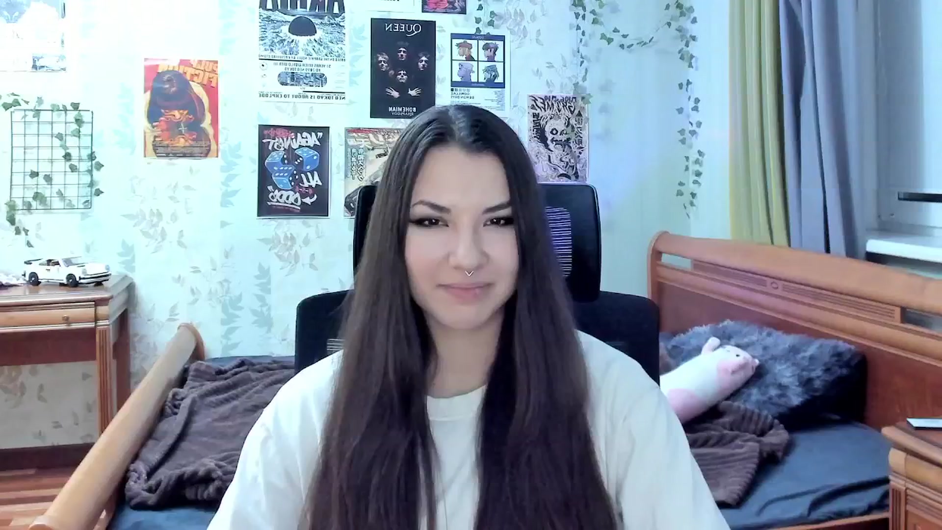 Gallery image thumbnail from AmnesiaGirl1's myfreecams stream on, 11/06/2025, 15:50 image 4 of 20