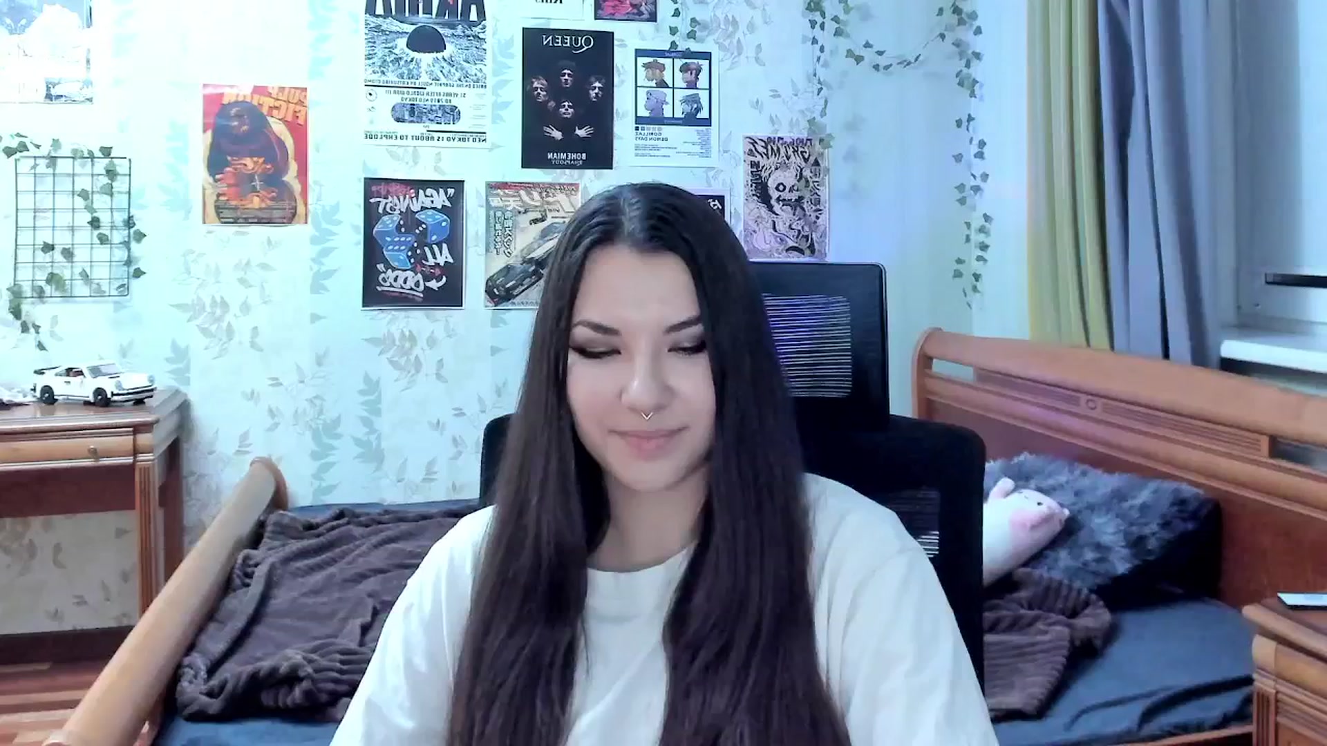 Gallery image thumbnail from AmnesiaGirl1's myfreecams stream on, 11/06/2025, 16:50 image 9 of 20