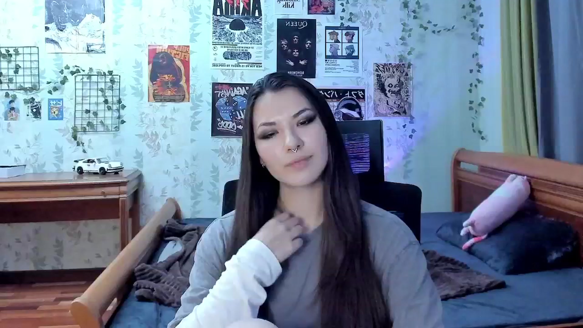 Gallery image thumbnail from AmnesiaGirl1's myfreecams stream on, 11/15/2025, 16:54 image 1 of 20