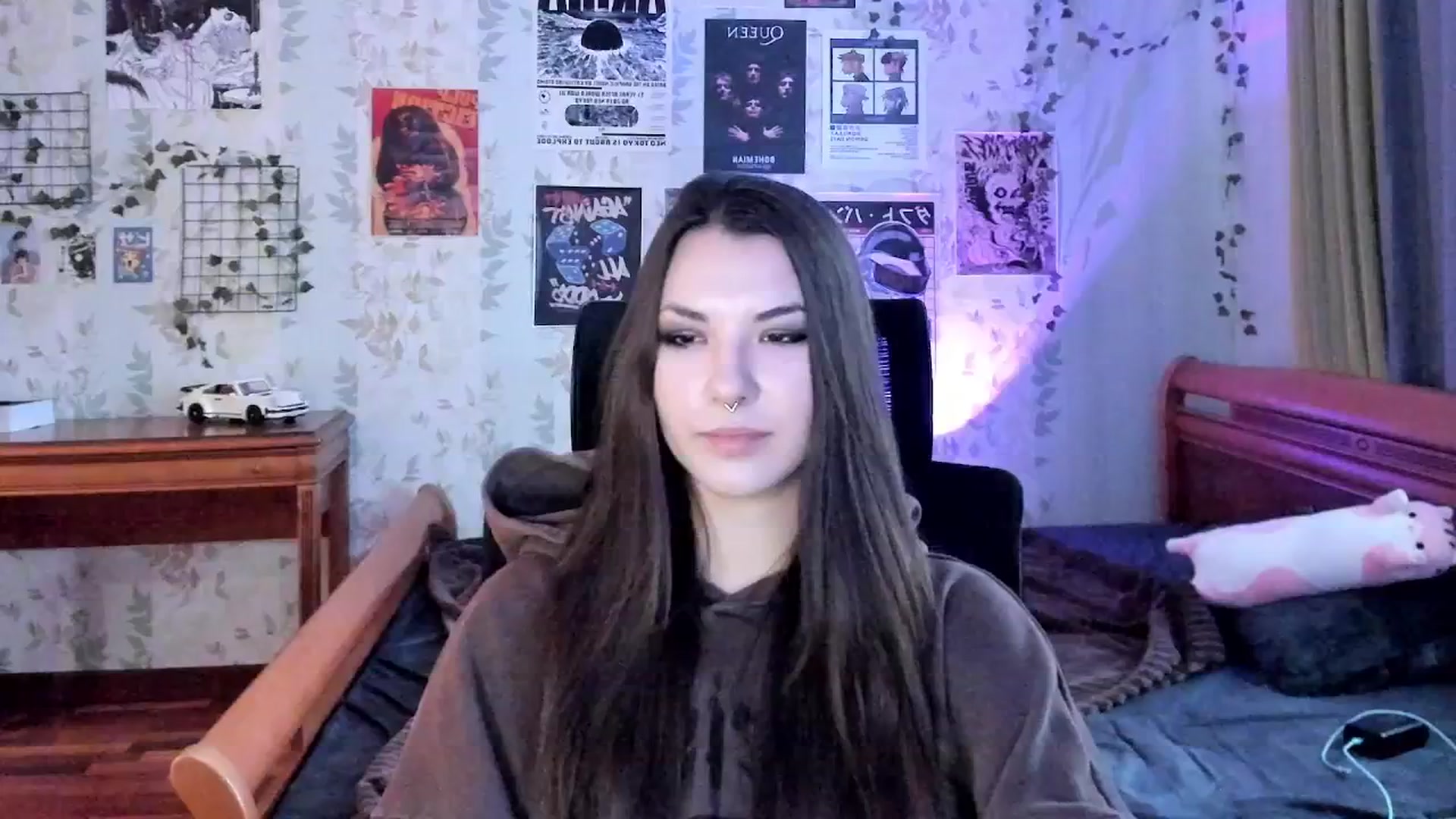 Gallery image thumbnail from AmnesiaGirl1's myfreecams stream on, 11/17/2025, 12:33 image 2 of 20