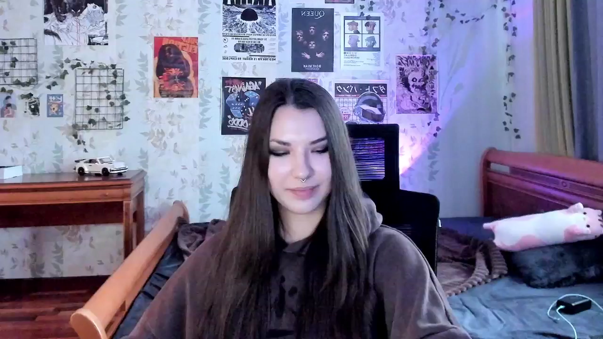 Gallery image thumbnail from AmnesiaGirl1's myfreecams stream on, 11/17/2025, 12:33 image 13 of 20