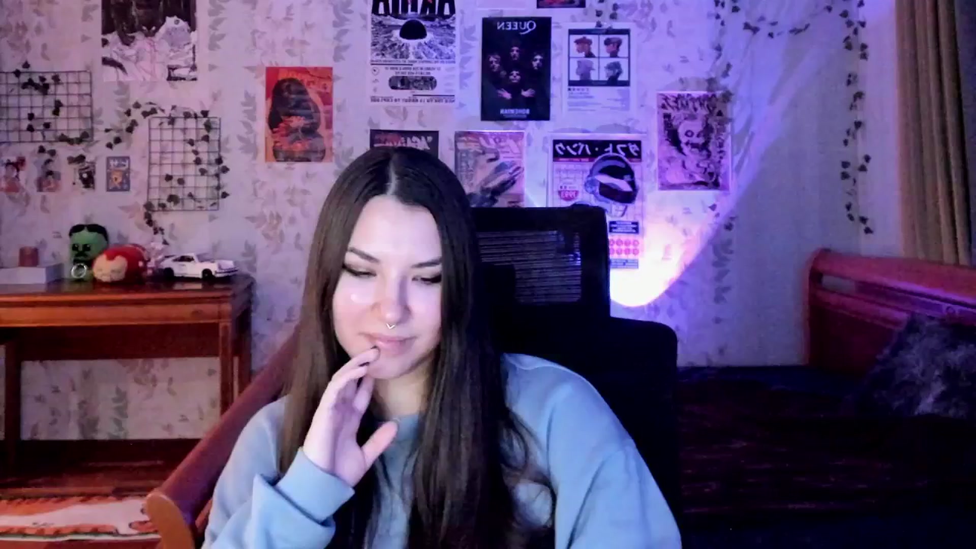 Gallery image thumbnail from AmnesiaGirl1's myfreecams stream on, 12/02/2025, 18:46 image 18 of 20