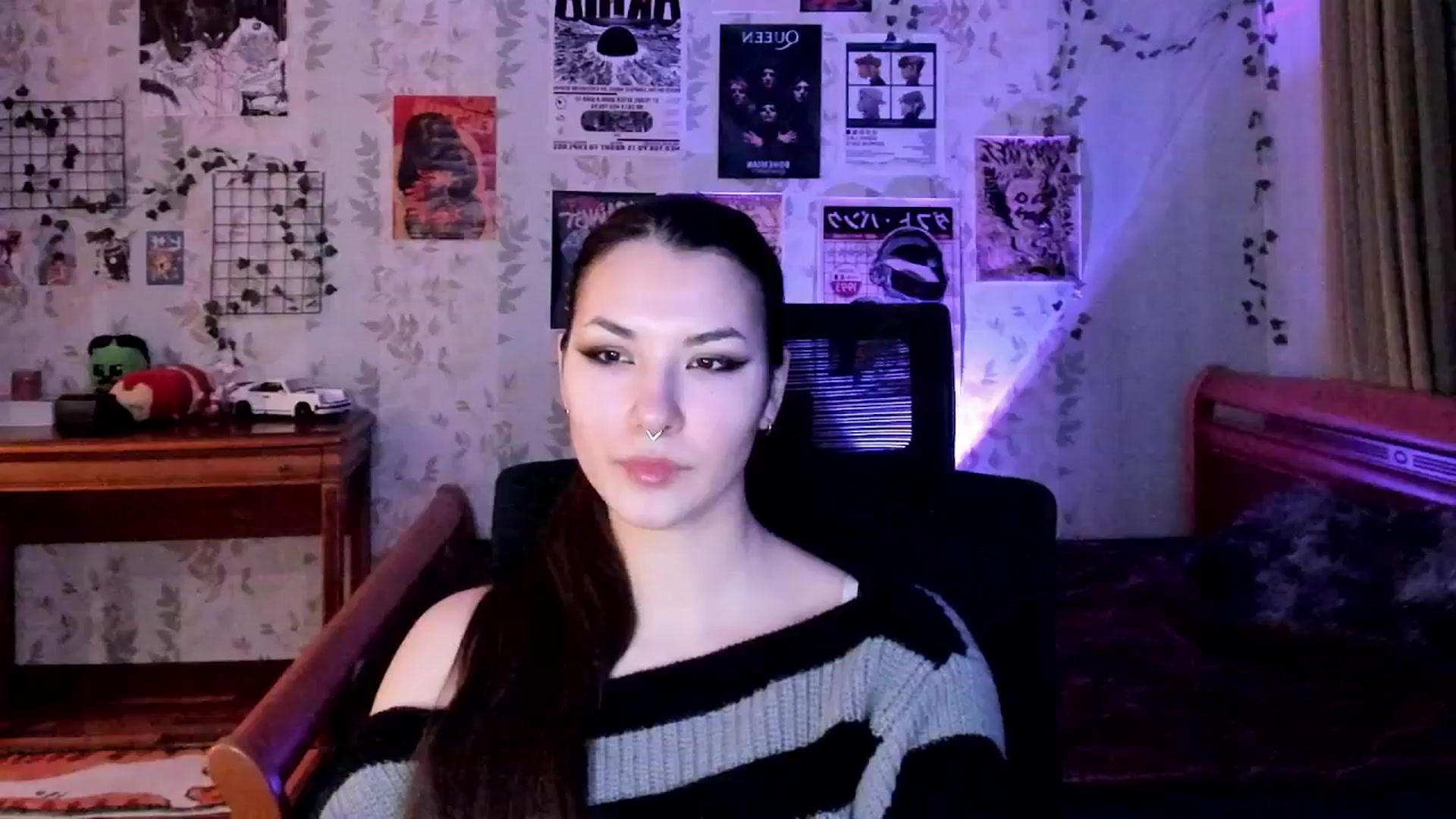 Gallery image thumbnail from AmnesiaGirl1's myfreecams stream on, 12/19/2025, 20:22 image 2 of 20