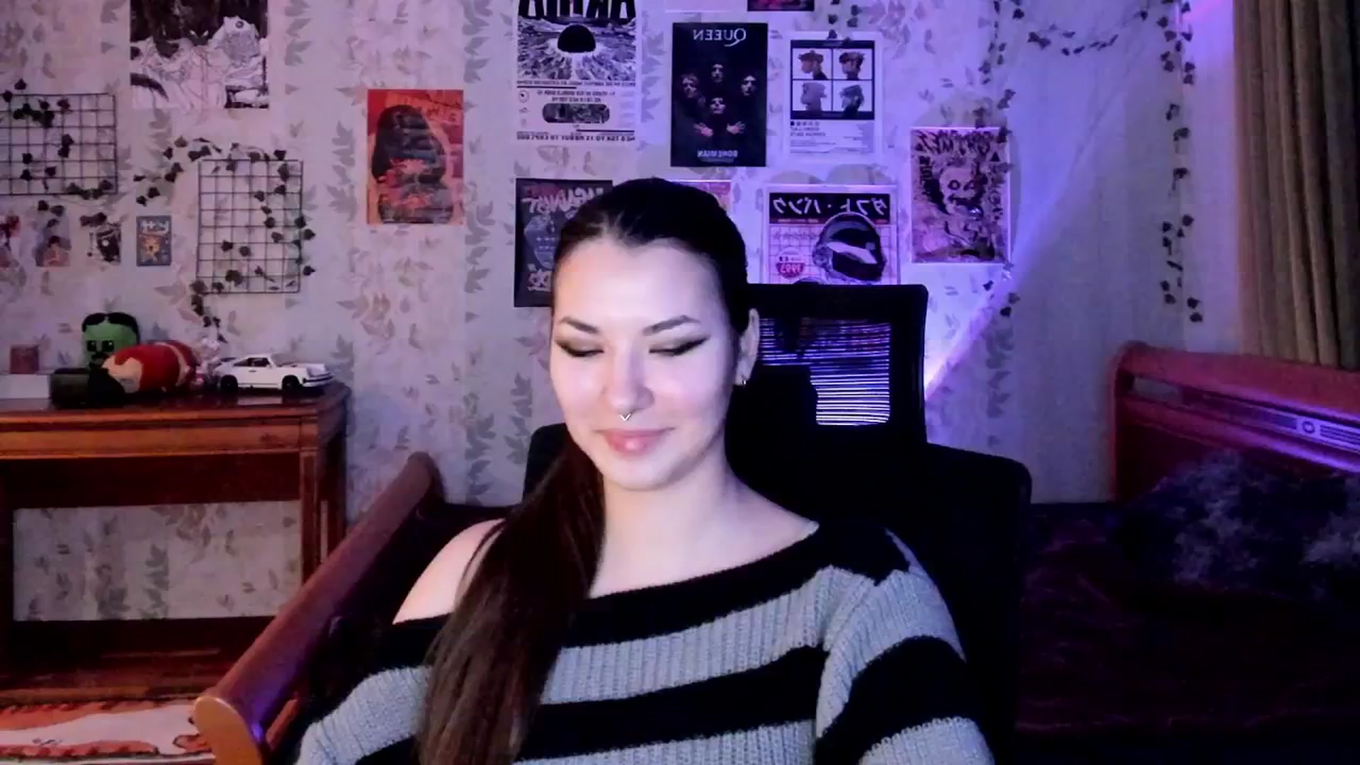 Gallery image thumbnail from AmnesiaGirl1's myfreecams stream on, 12/19/2025, 20:22 image 11 of 20