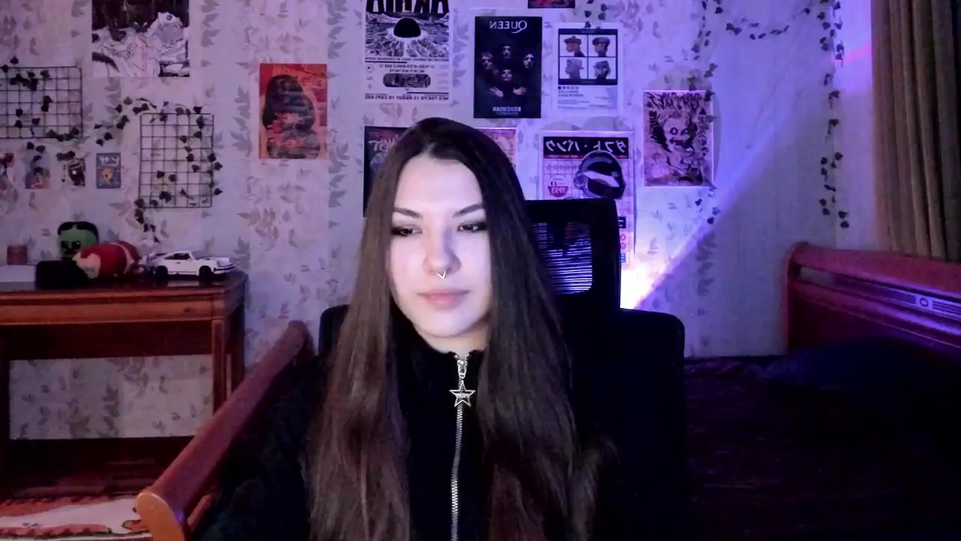 Gallery image thumbnail from AmnesiaGirl1's myfreecams stream on, 12/20/2025, 16:14 image 7 of 20