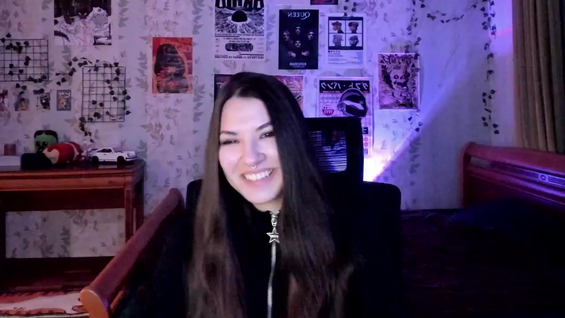 Gallery image thumbnail from AmnesiaGirl1's myfreecams stream on, 12/20/2025, 16:14 image 3 of 20