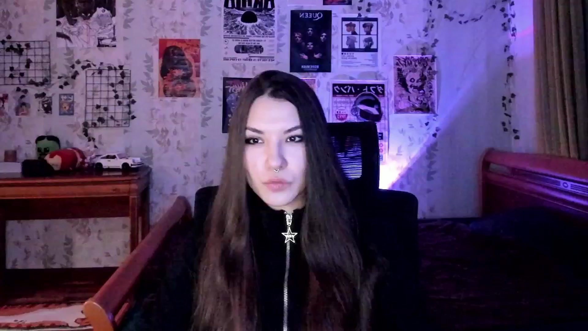 Gallery image thumbnail from AmnesiaGirl1's myfreecams stream on, 12/20/2025, 16:14 image 5 of 20