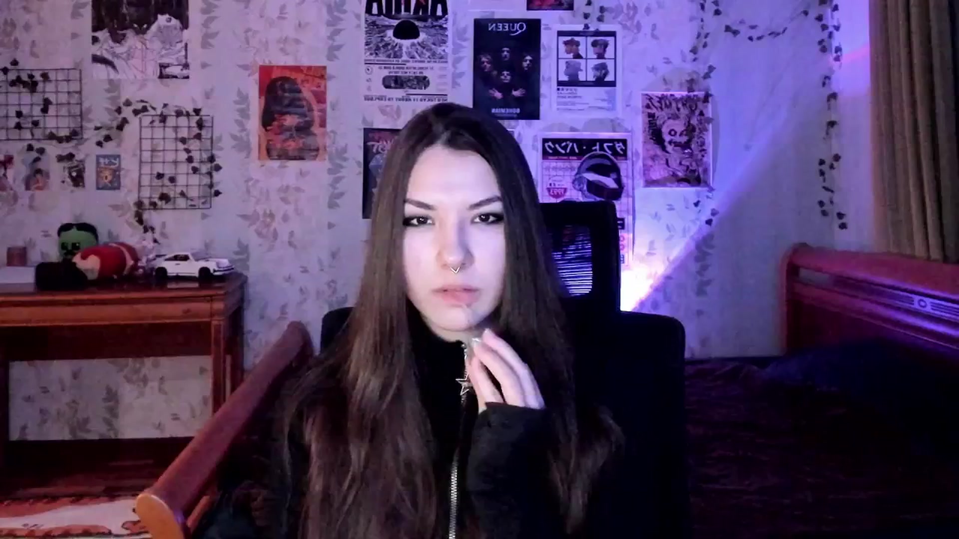Gallery image thumbnail from AmnesiaGirl1's myfreecams stream on, 12/20/2025, 16:39 image 2 of 20