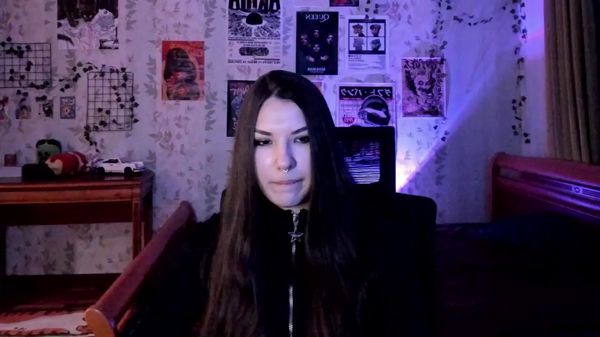 Gallery image thumbnail from AmnesiaGirl1's myfreecams stream on, 12/20/2025, 16:39 image 15 of 20