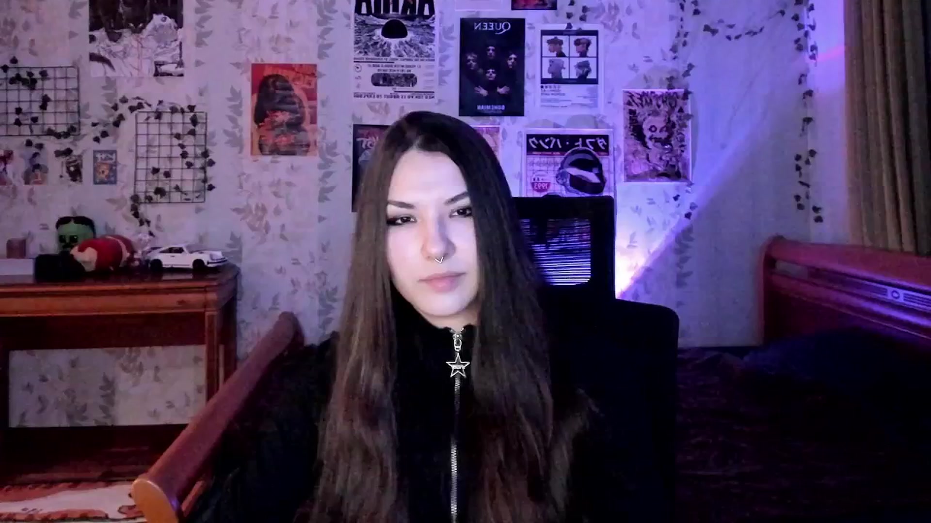 Gallery image thumbnail from AmnesiaGirl1's myfreecams stream on, 12/20/2025, 16:39 image 17 of 20