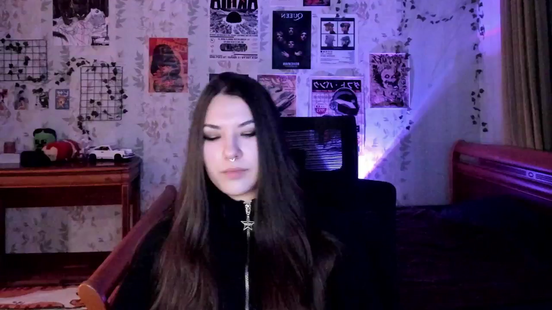 Gallery image thumbnail from AmnesiaGirl1's myfreecams stream on, 12/20/2025, 16:39 image 10 of 20
