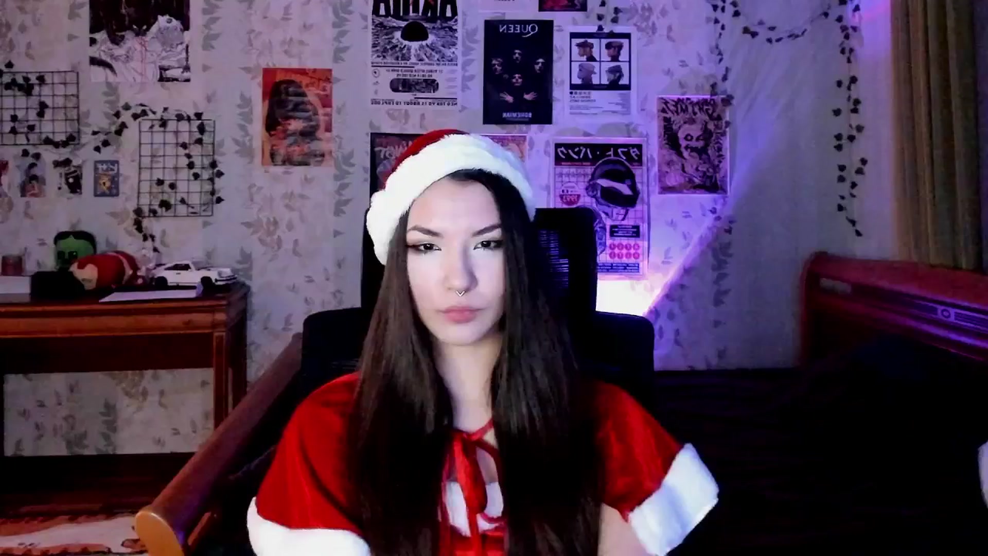 Gallery image thumbnail from AmnesiaGirl1's myfreecams stream on, 12/24/2025, 15:49 image 4 of 20