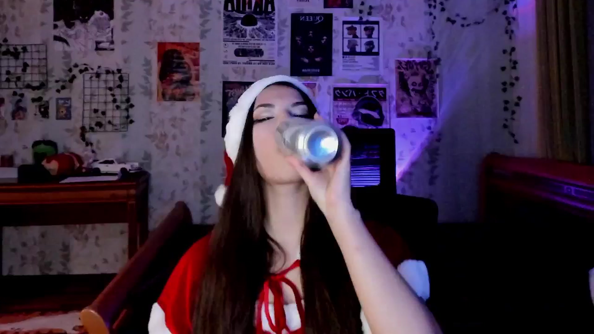 Gallery image thumbnail from AmnesiaGirl1's myfreecams stream on, 12/24/2025, 15:49 image 16 of 20