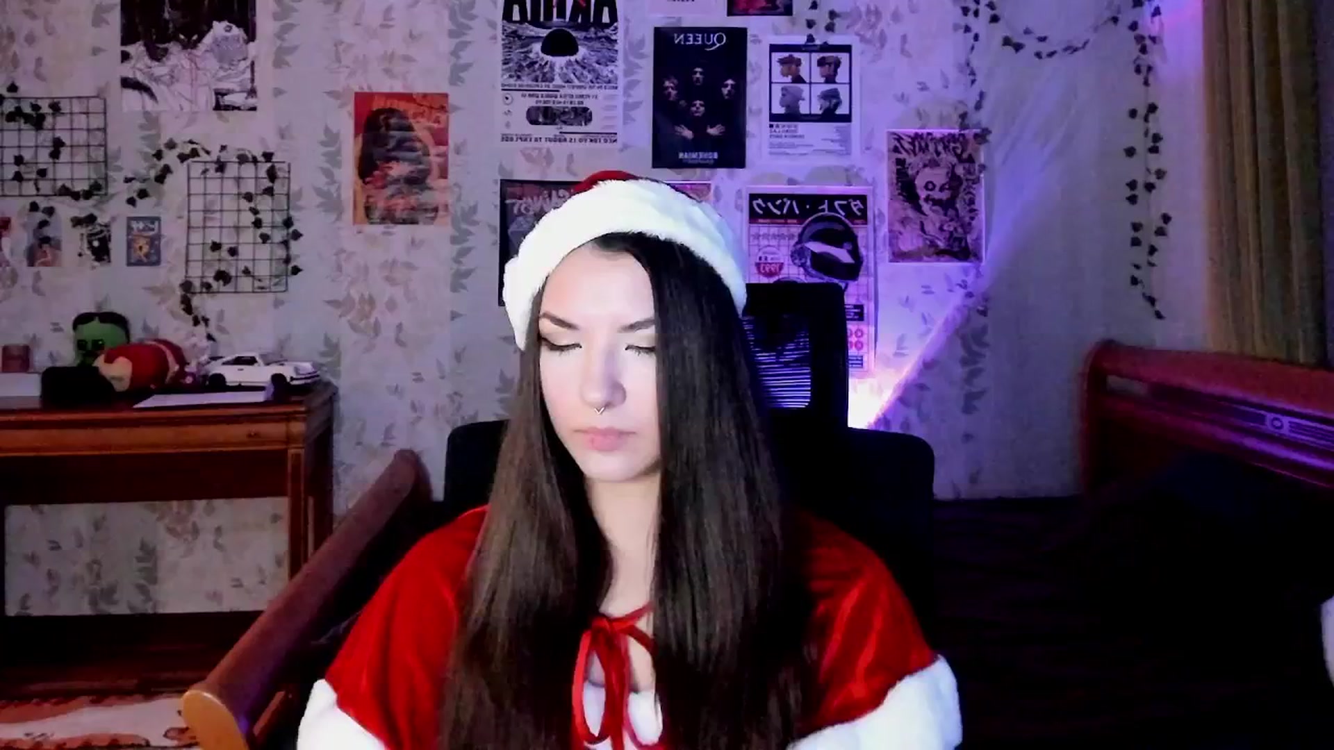 Gallery image thumbnail from AmnesiaGirl1's myfreecams stream on, 12/24/2025, 15:49 image 8 of 20