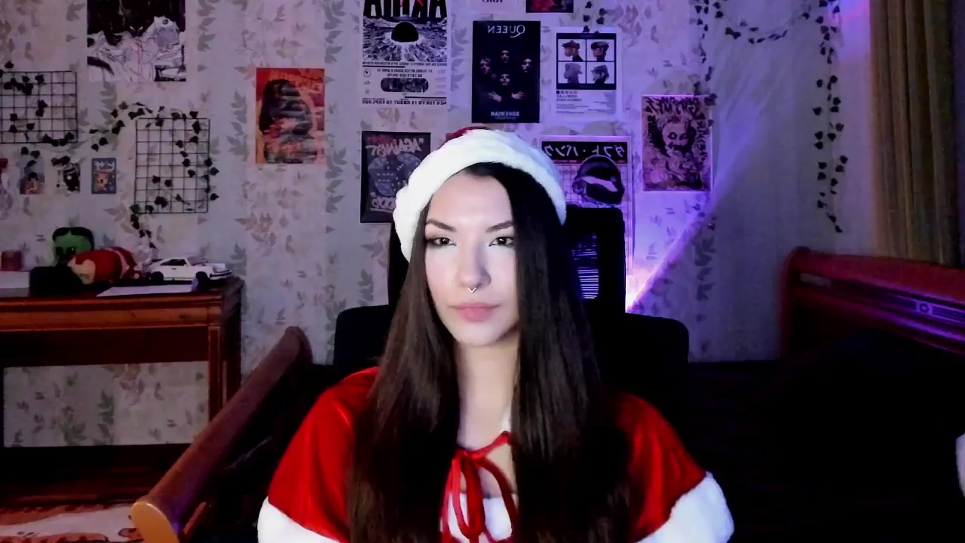 Gallery image thumbnail from AmnesiaGirl1's myfreecams stream on, 12/24/2025, 15:49 image 14 of 20