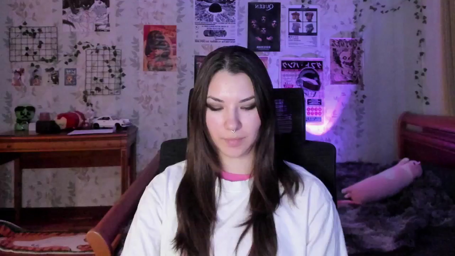 Gallery image thumbnail from AmnesiaGirl1's myfreecams stream on, 01/02/2026, 17:37 image 6 of 20