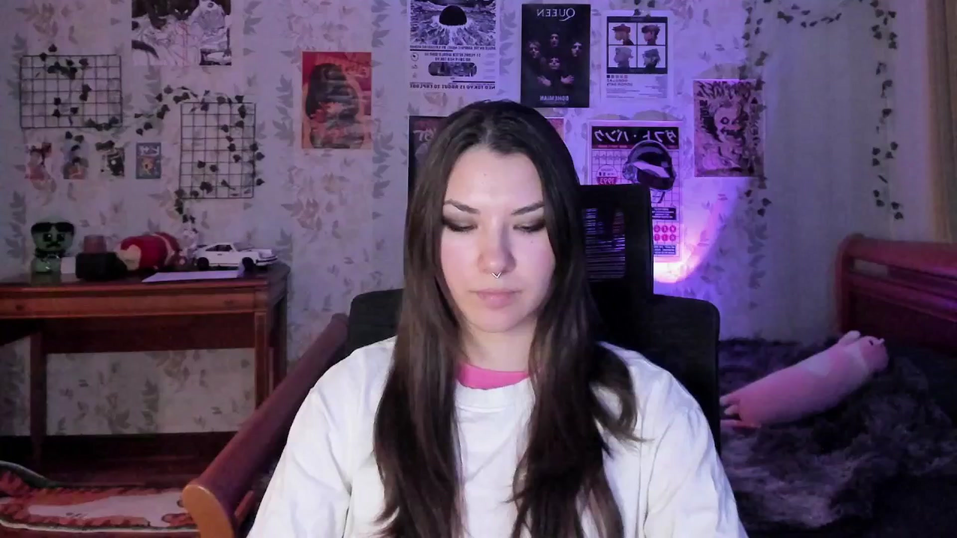 Gallery image thumbnail from AmnesiaGirl1's myfreecams stream on, 01/02/2026, 17:37 image 13 of 20