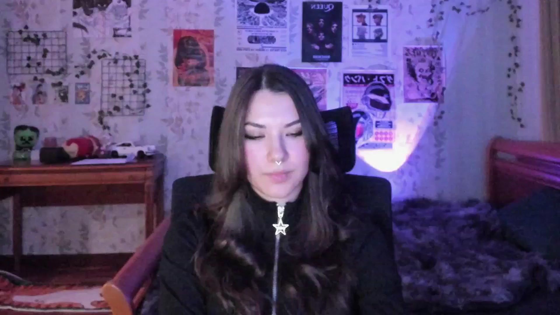 Gallery image thumbnail from AmnesiaGirl1's myfreecams stream on, 01/05/2026, 18:59 image 16 of 20