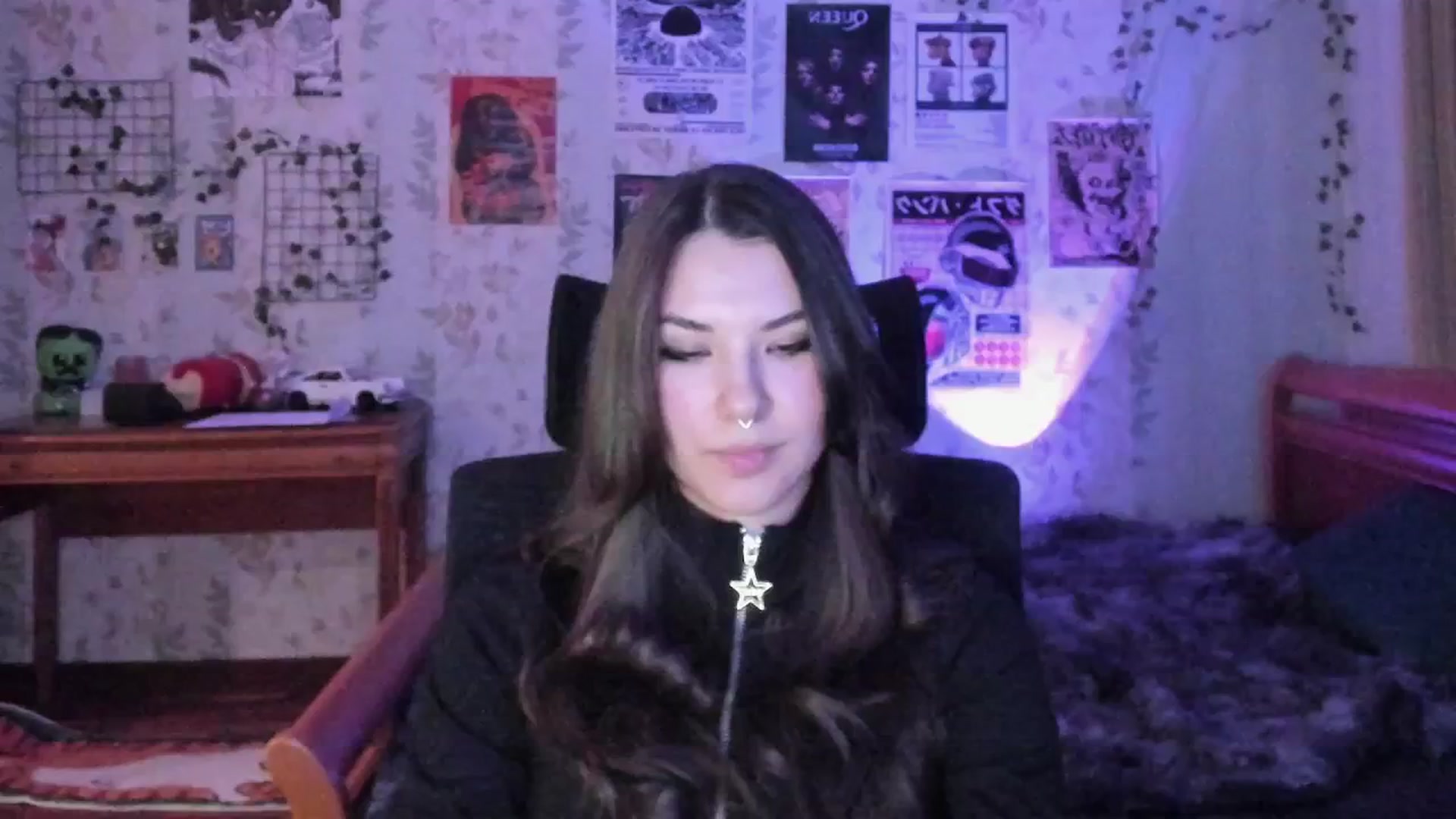Gallery image thumbnail from AmnesiaGirl1's myfreecams stream on, 01/05/2026, 18:59 image 10 of 20