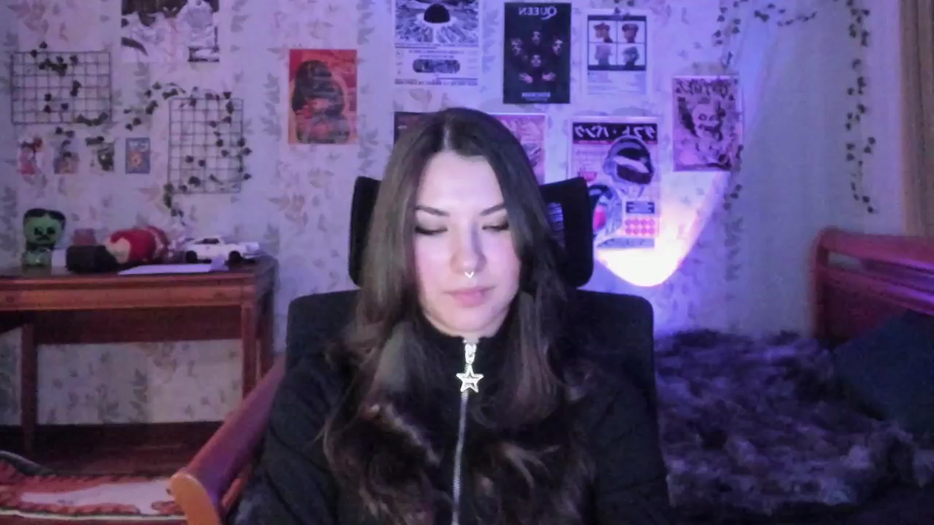 Gallery image thumbnail from AmnesiaGirl1's myfreecams stream on, 01/05/2026, 18:59 image 17 of 20