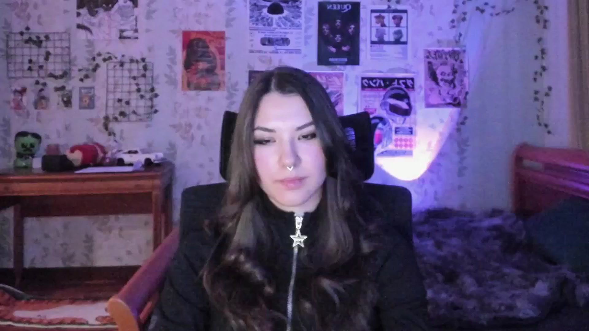 Gallery image thumbnail from AmnesiaGirl1's myfreecams stream on, 01/05/2026, 18:59 image 12 of 20