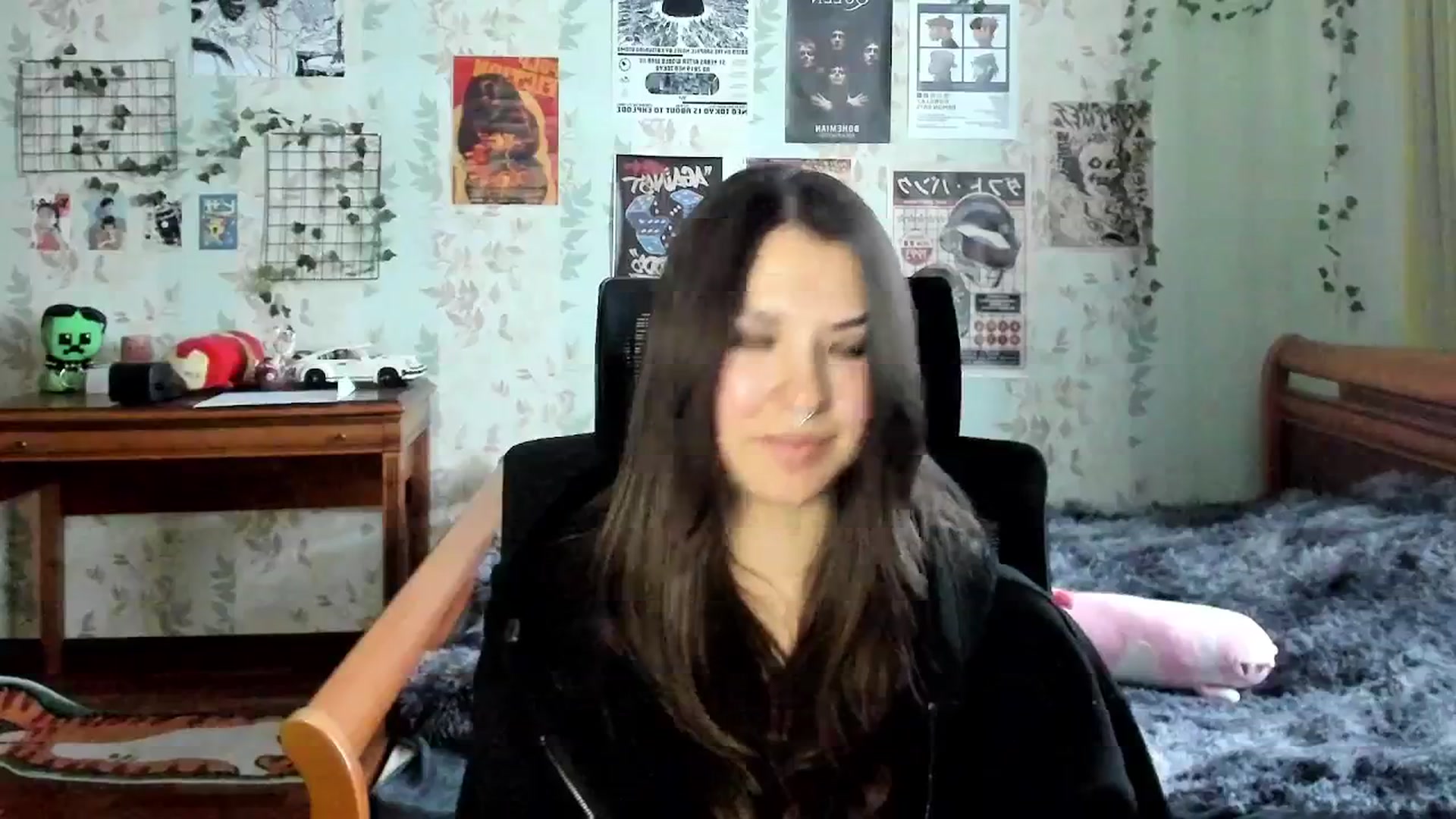 Gallery image thumbnail from AmnesiaGirl1's myfreecams stream on, 01/15/2026, 14:04 image 9 of 20