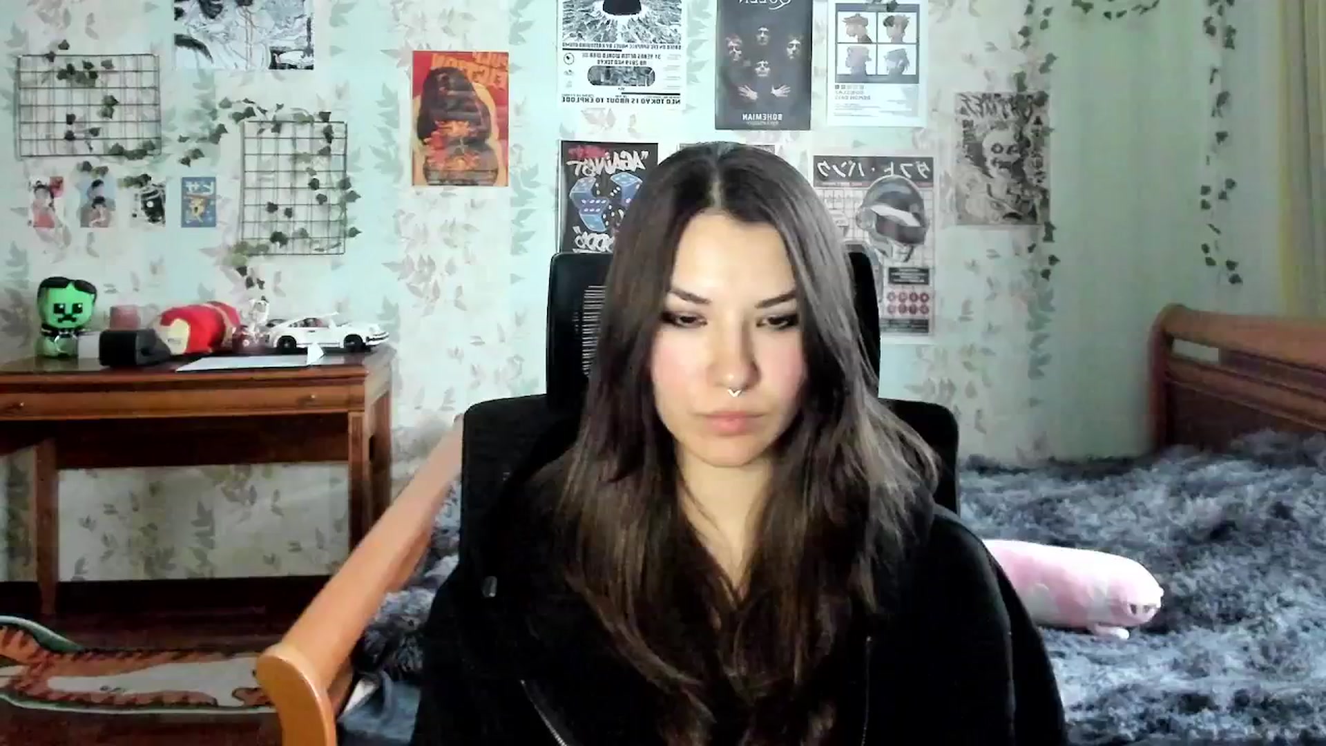 Gallery image thumbnail from AmnesiaGirl1's myfreecams stream on, 01/15/2026, 14:04 image 6 of 20