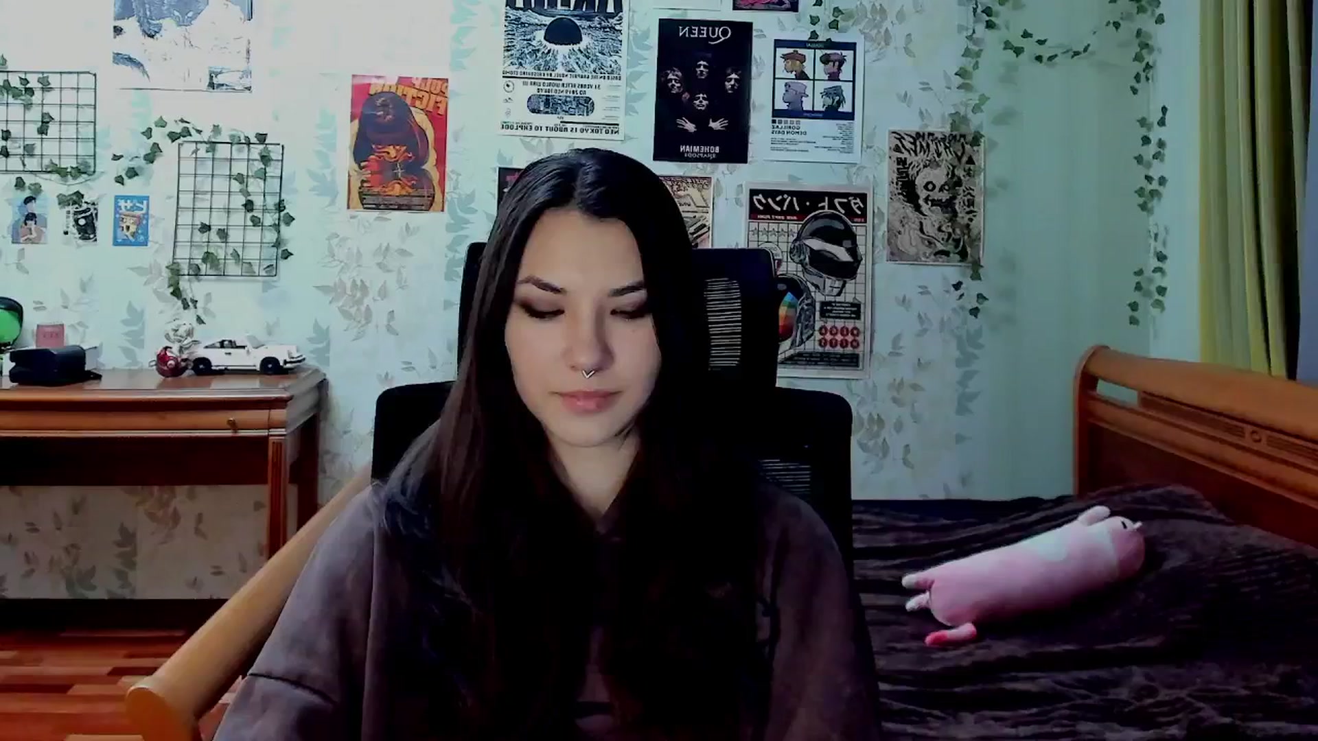 Gallery image thumbnail from AmnesiaGirl1's myfreecams stream on, 01/17/2026, 19:00 image 17 of 20