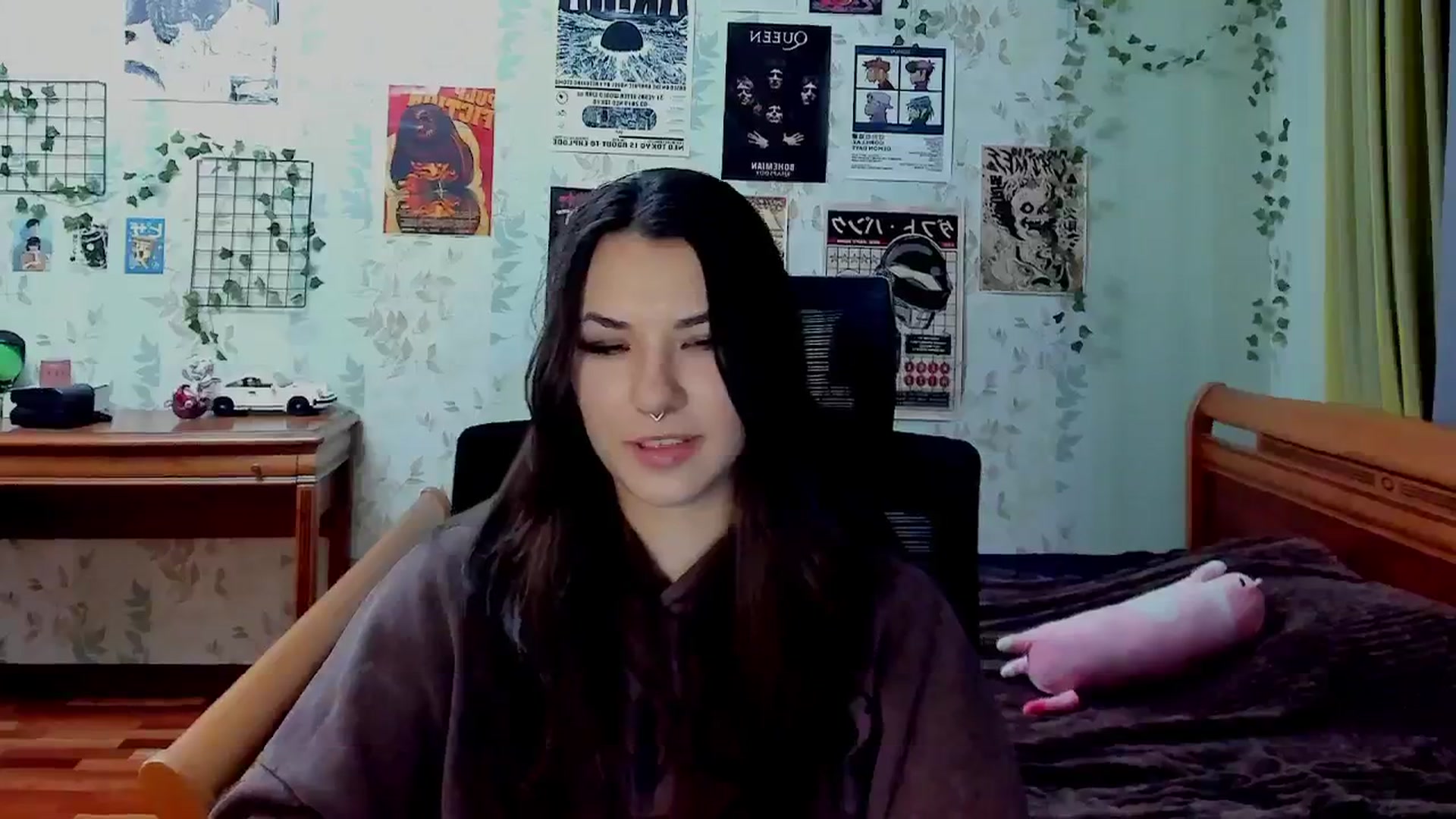Gallery image thumbnail from AmnesiaGirl1's myfreecams stream on, 01/17/2026, 20:04 image 17 of 20