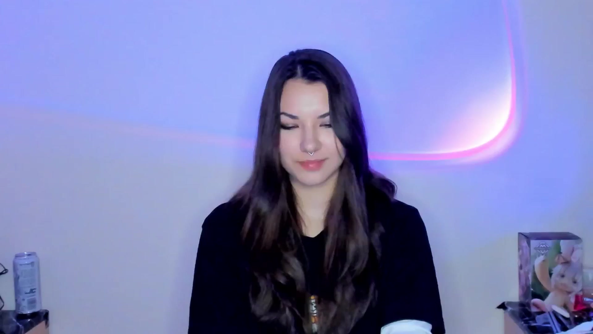 Gallery image thumbnail from AmnesiaGirl1's myfreecams stream on, 04/06/2026, 19:12 image 18 of 20