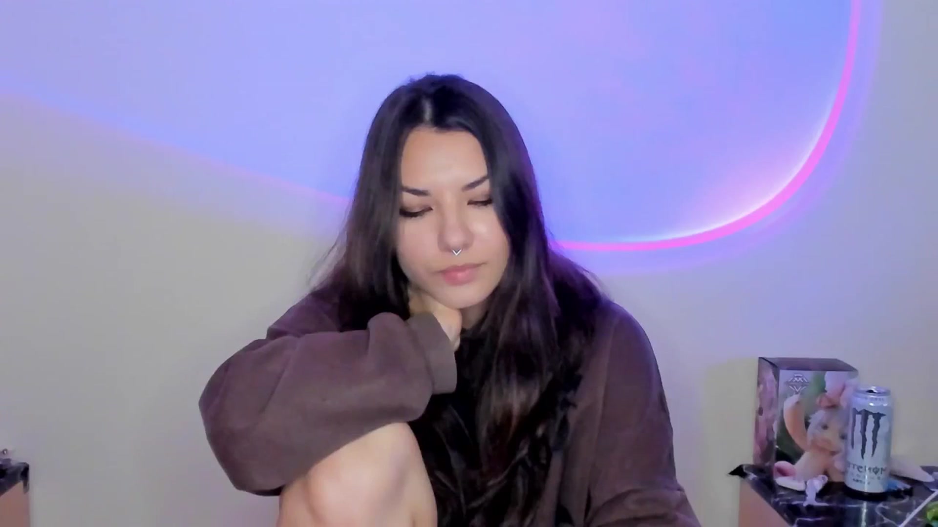 Gallery image thumbnail from AmnesiaGirl1's myfreecams stream on, 04/10/2026, 17:49 image 10 of 20