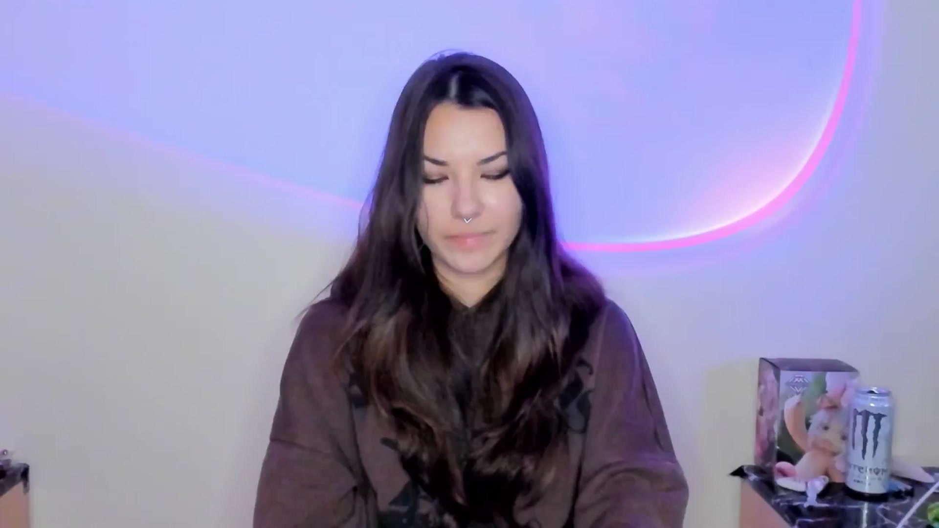 Gallery image thumbnail from AmnesiaGirl1's myfreecams stream on, 04/10/2026, 17:49 image 3 of 20