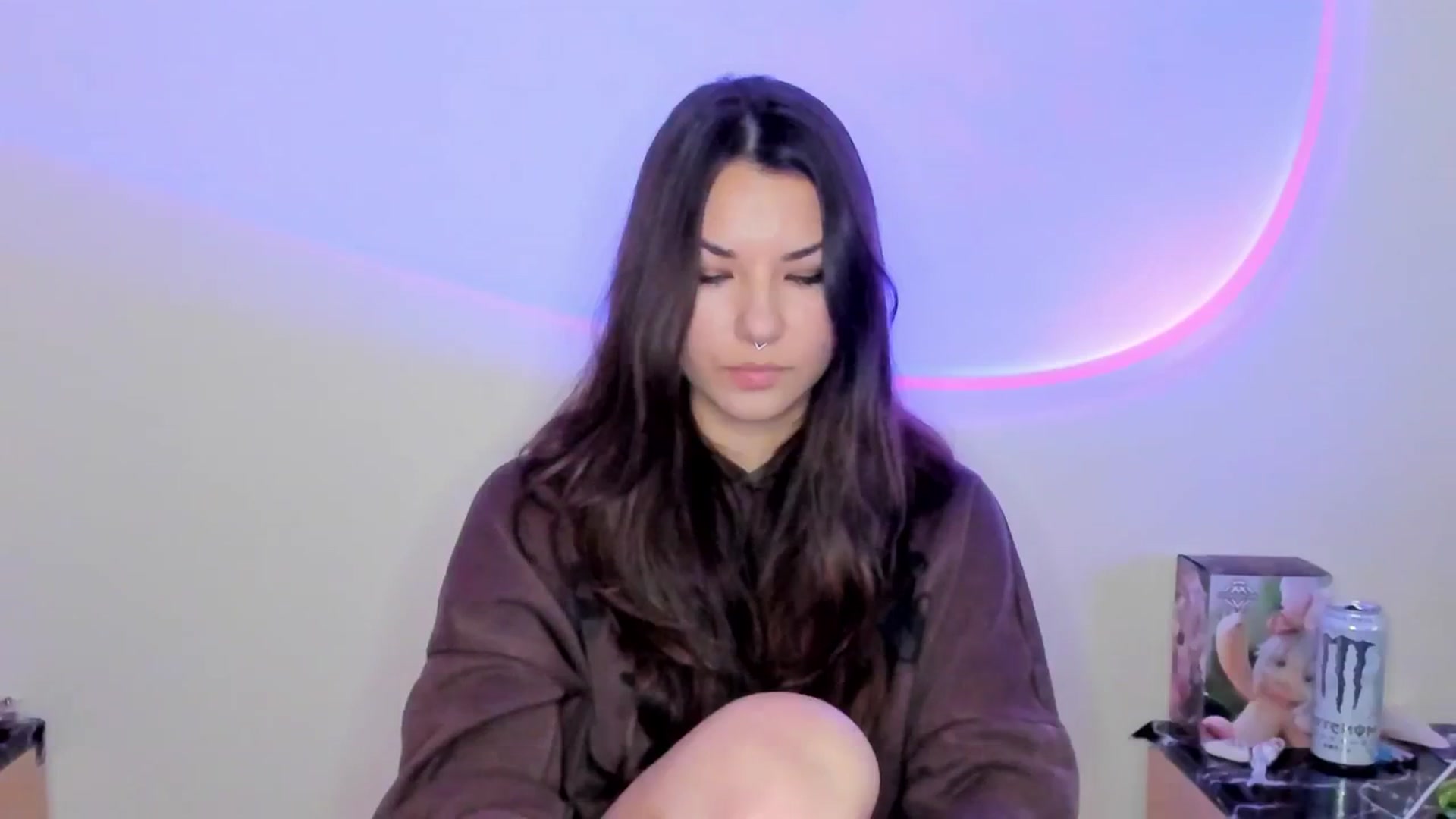 Gallery image thumbnail from AmnesiaGirl1's myfreecams stream on, 04/10/2026, 17:49 image 18 of 20