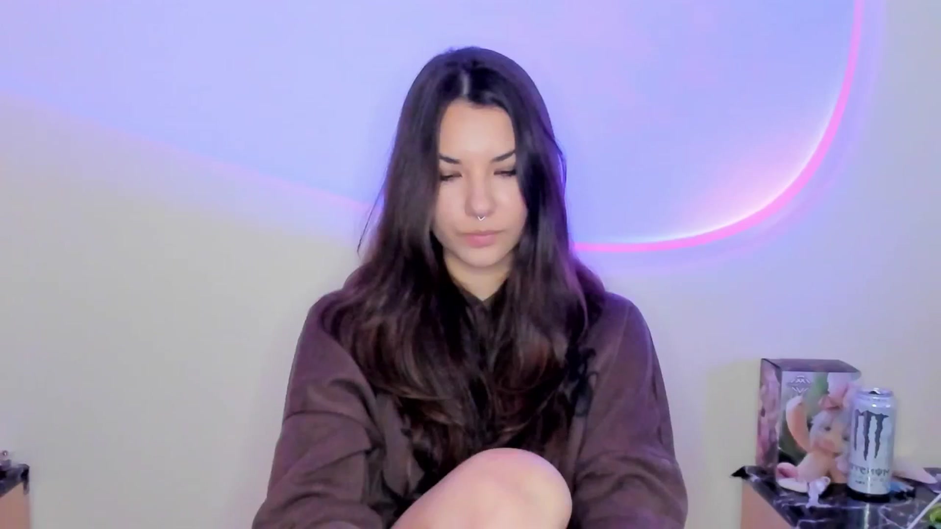 Gallery image thumbnail from AmnesiaGirl1's myfreecams stream on, 04/10/2026, 17:49 image 15 of 20