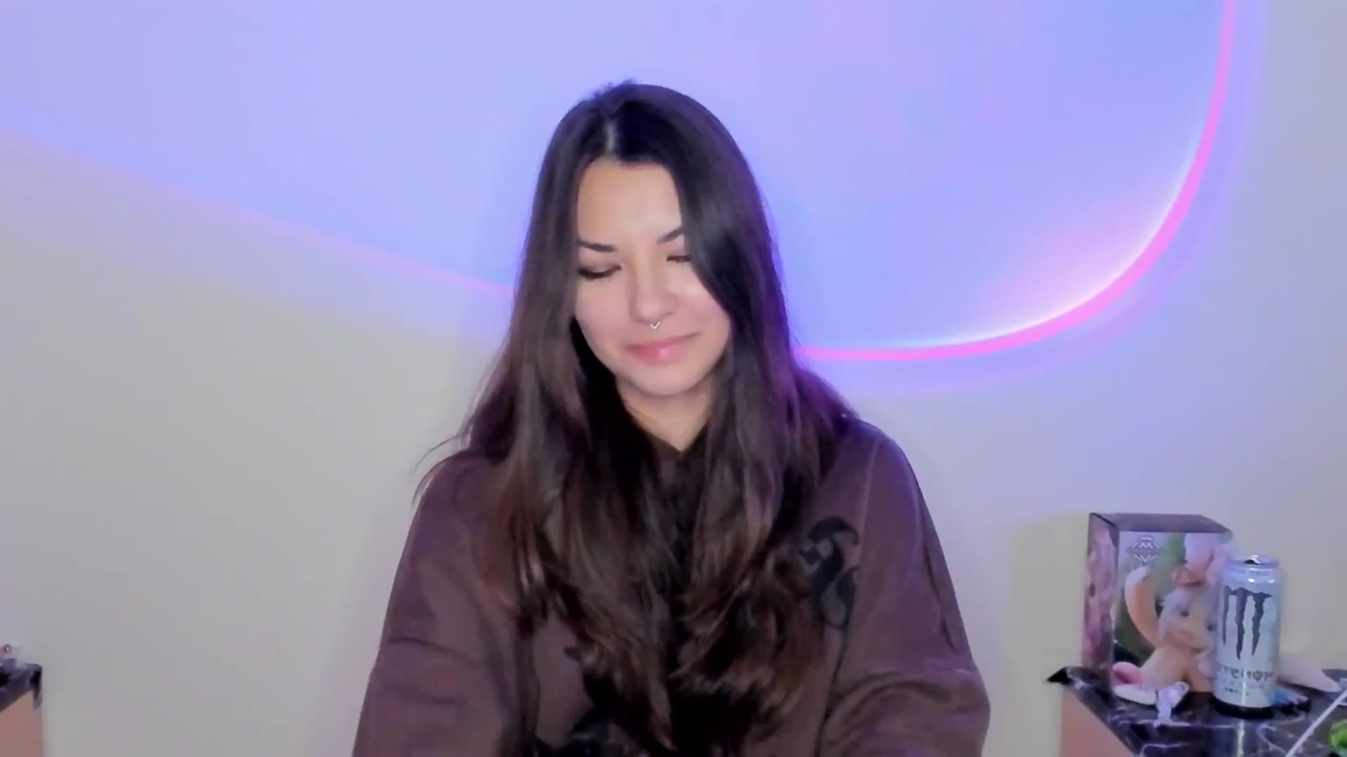 Gallery image thumbnail from AmnesiaGirl1's myfreecams stream on, 04/10/2026, 17:49 image 6 of 20
