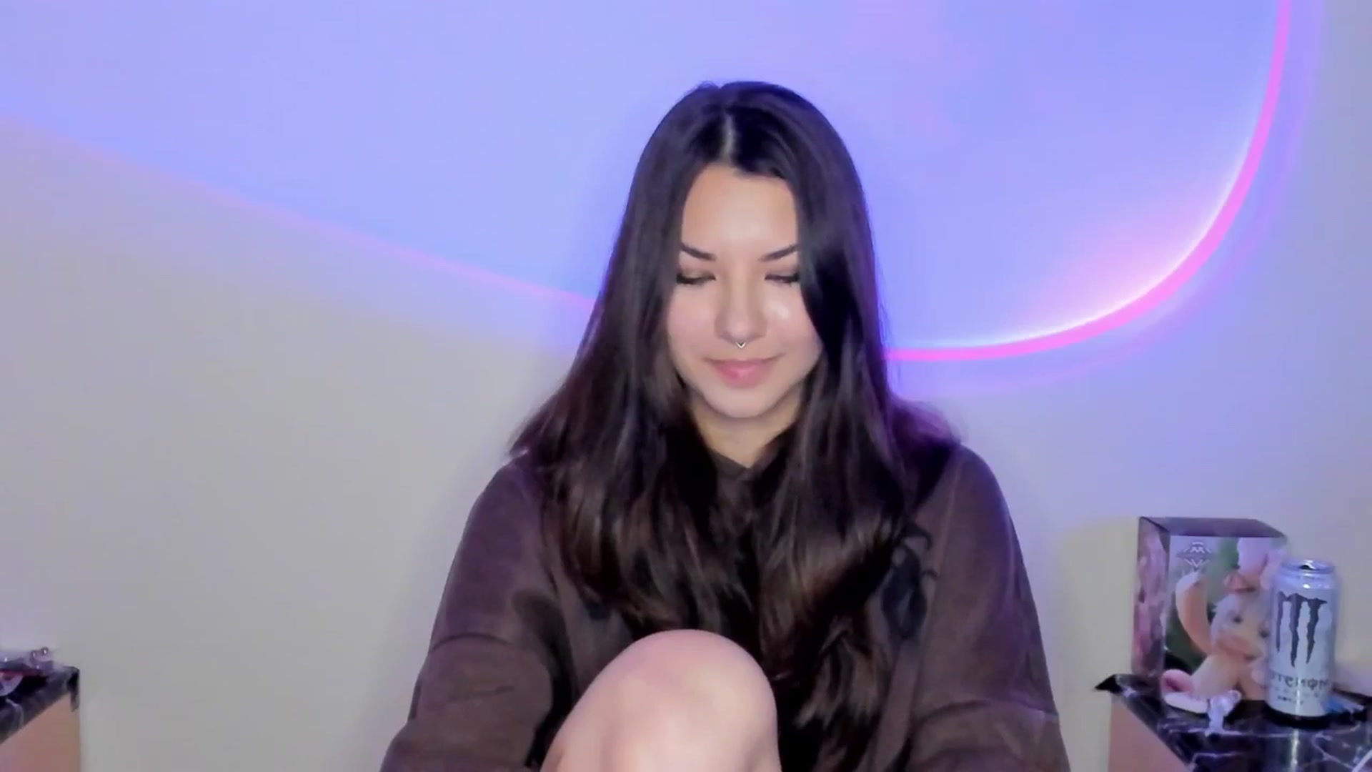 Gallery image thumbnail from AmnesiaGirl1's myfreecams stream on, 04/10/2026, 18:14 image 19 of 20