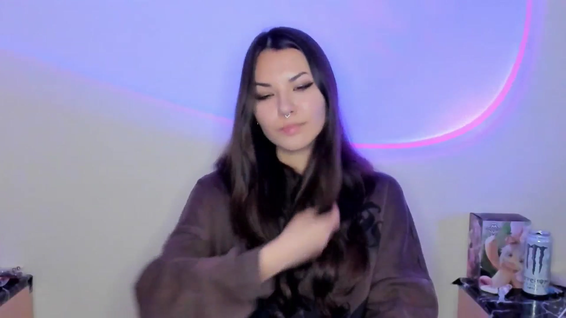 Gallery image thumbnail from AmnesiaGirl1's myfreecams stream on, 04/10/2026, 18:14 image 2 of 20
