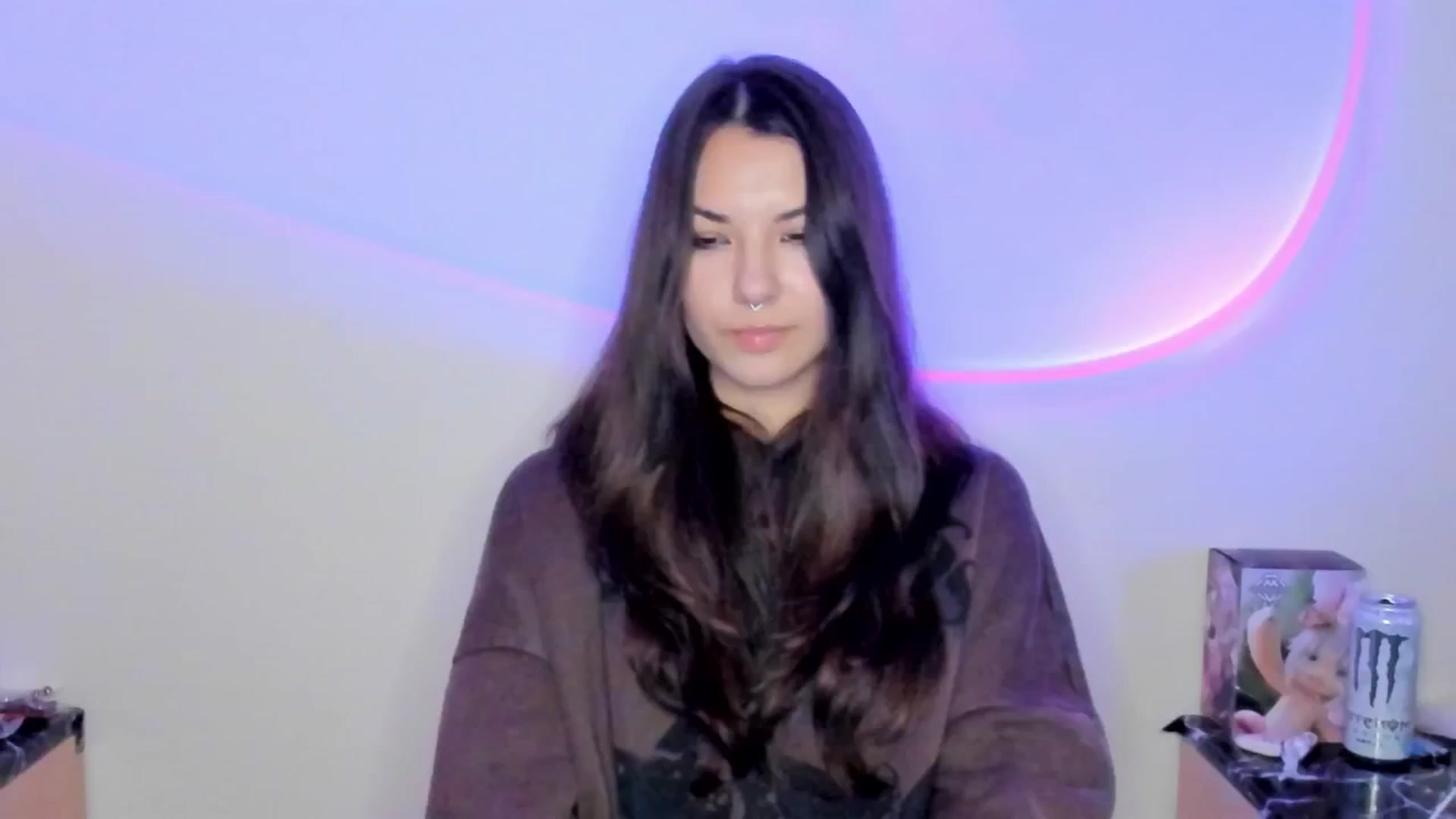 Gallery image thumbnail from AmnesiaGirl1's myfreecams stream on, 04/10/2026, 18:14 image 1 of 20