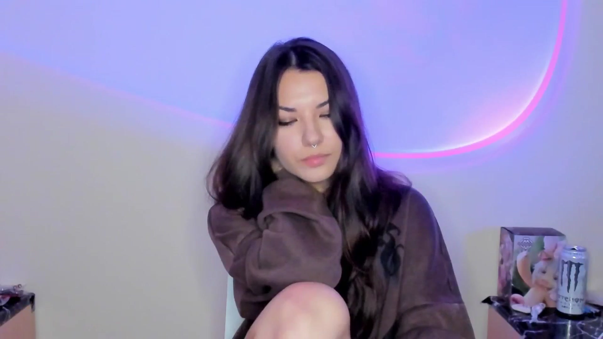 Gallery image thumbnail from AmnesiaGirl1's myfreecams stream on, 04/10/2026, 18:14 image 15 of 20
